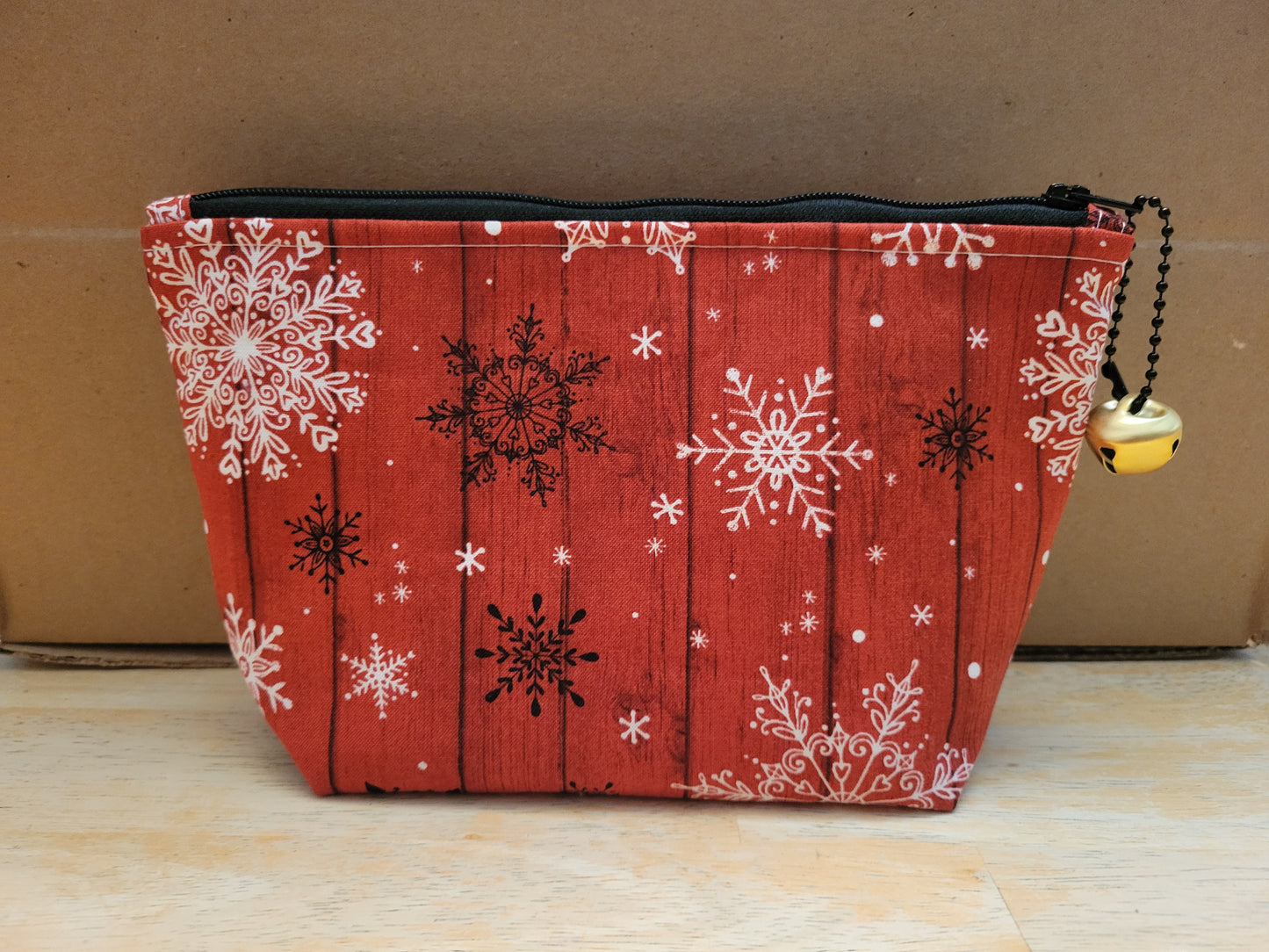 Holiday zippered pouch